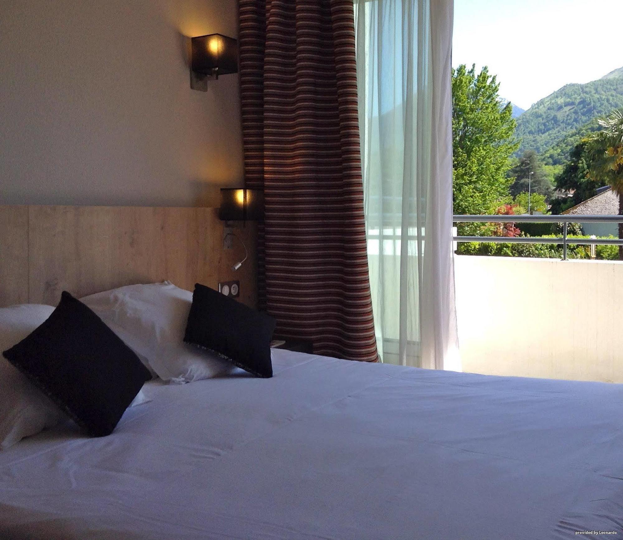 Logis Hotel Le Miramont Аржеле-Газо Экстерьер фото